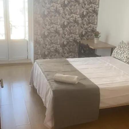 Apartment Santa Apolonia Center *